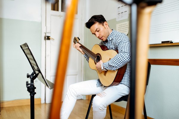 Devenez le guitariste que vous rêvez d'être grâce à nos conseils